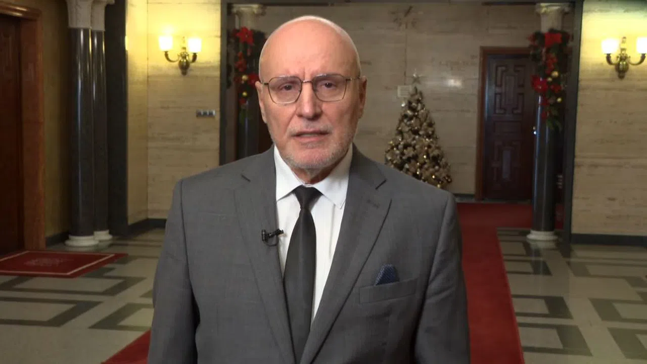 Димитър Радев: Еврото е знак за принадлежност, а не отказ от идентичност