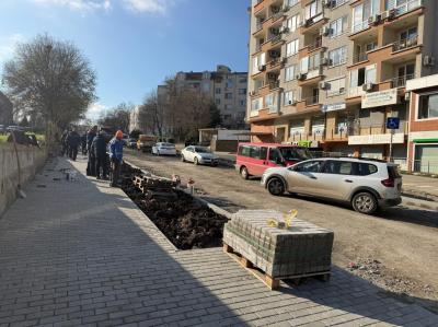 Три паркинга ще облекчат трафика до Детската болница в Бургас
