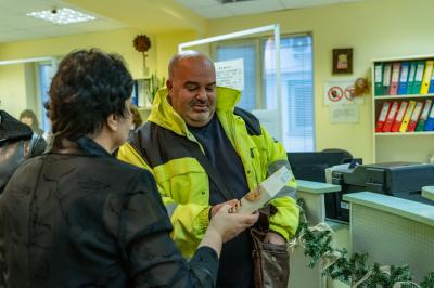 Община Царево отличи своите първи данъкоплатци със специални плакети и изненади