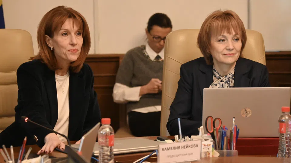 Камелия Нейкова: Машините за гласуване са изправни, подготовката за вота върви по график