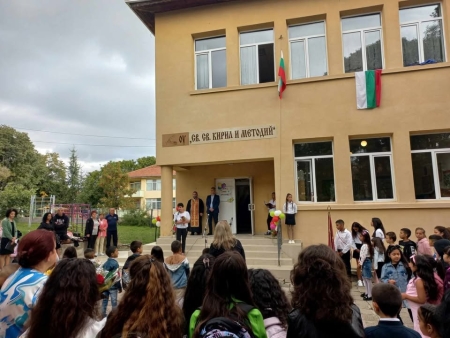 Училището в Ахтопол се сдобива с модерно отопление