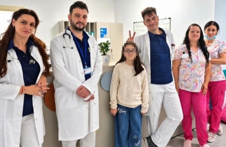 Детската болница в Бургас изписа първата си пациентка с празненство и подаръци