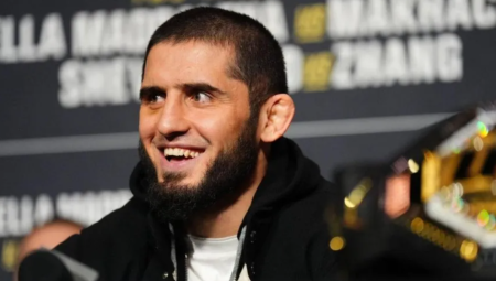 Голямата звезда на UFC Ислам Махачев си припомни скъп спомен от България