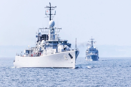 Фрегата "Верни" се насочи към ударения кораб Able в Черно море