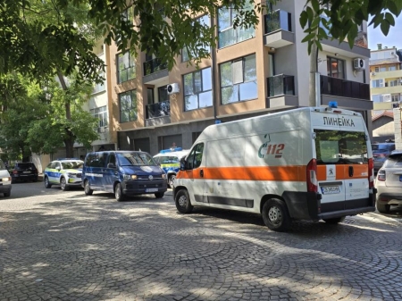 Задържаха 14-годишно момче за жестокото убийство на майка му в Пловдив