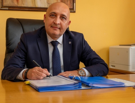 Задържаха и кмета на Кърджали Ерол Мюмюн