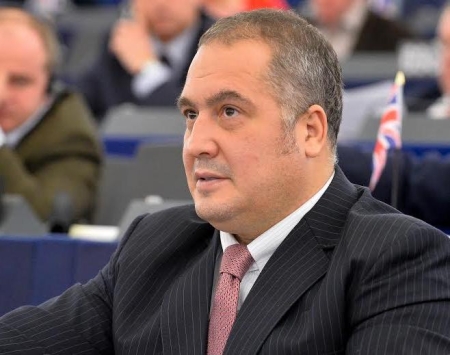 Поклонението пред Слави Бинев ще е на 31 октомври